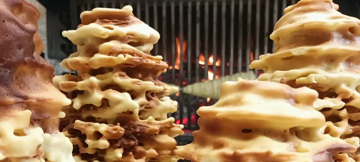 Le Clocher : Démonstration de cuisson et dégustation de gâteaux à la broche à Bertholène
