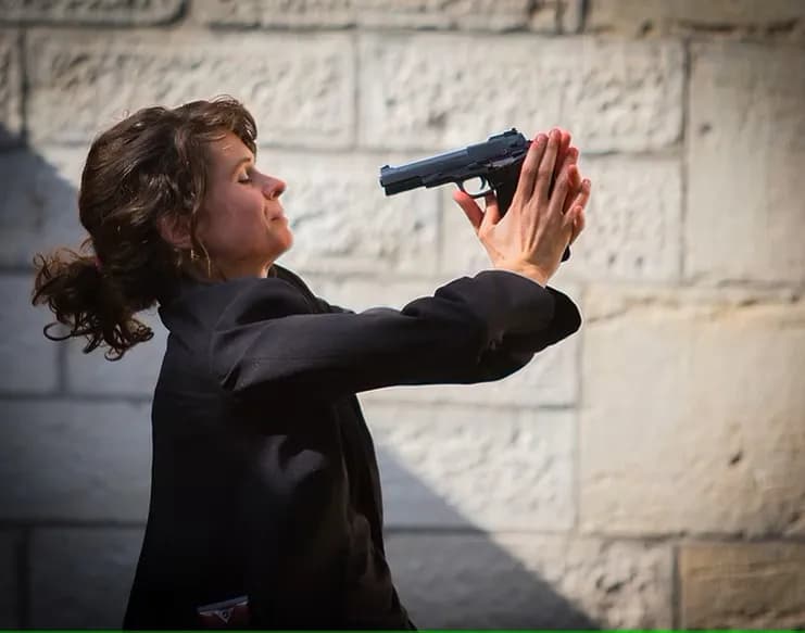 Amour avec Mathilde Roy - Muchmuche Company